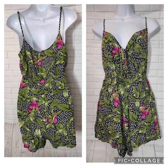 Forever 21 Floral Green Keyhole Romper - Picture 1 of 6